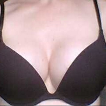 Profil de Dinna, 30 ans, Escort girl à Beaupré (Québec)